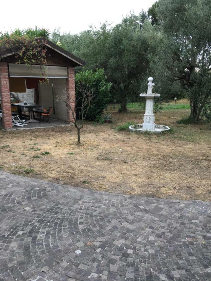 Casa Degli Zii Appartamento Letizia Luni Εξωτερικό φωτογραφία