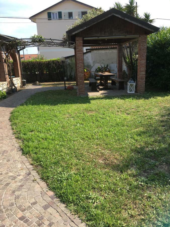 Casa Degli Zii Appartamento Letizia Luni Εξωτερικό φωτογραφία