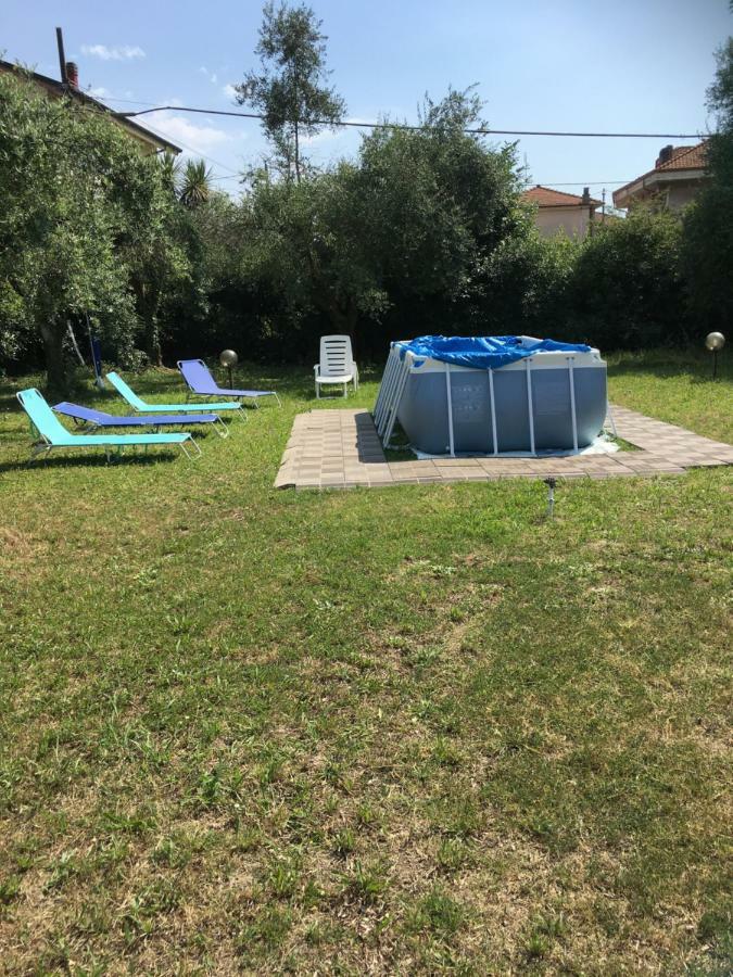 Casa Degli Zii Appartamento Letizia Luni Εξωτερικό φωτογραφία
